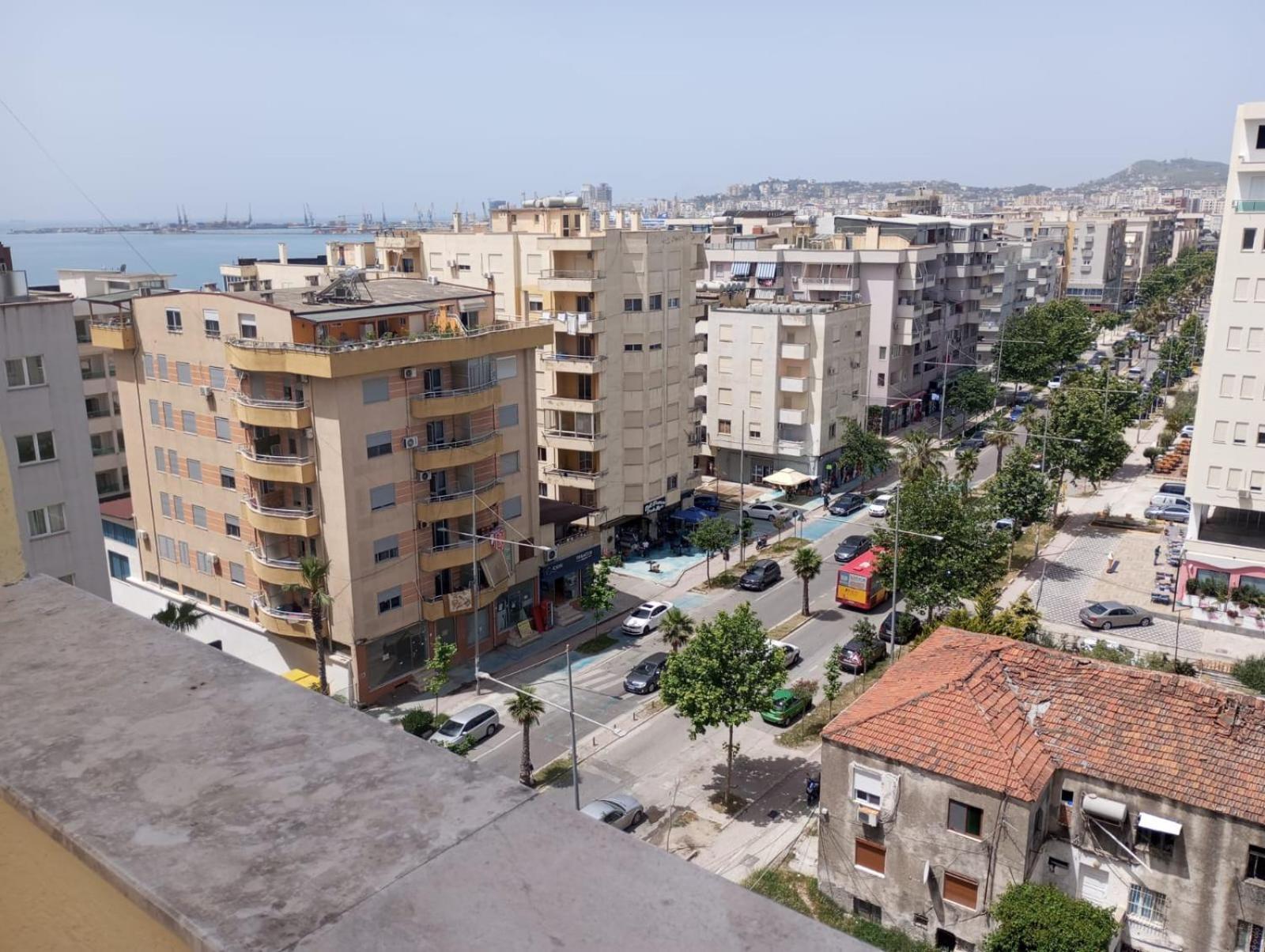 Maksimilian Apartament Durres Exterior photo