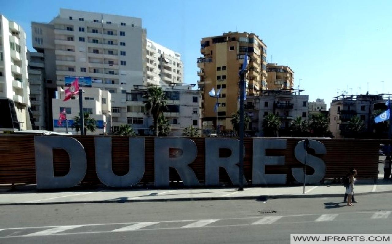 Maksimilian Apartament Durres Exterior photo