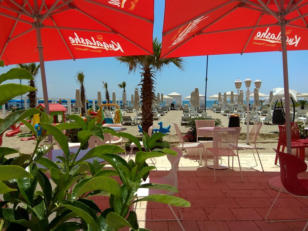 Maksimilian Apartament Durres Exterior photo
