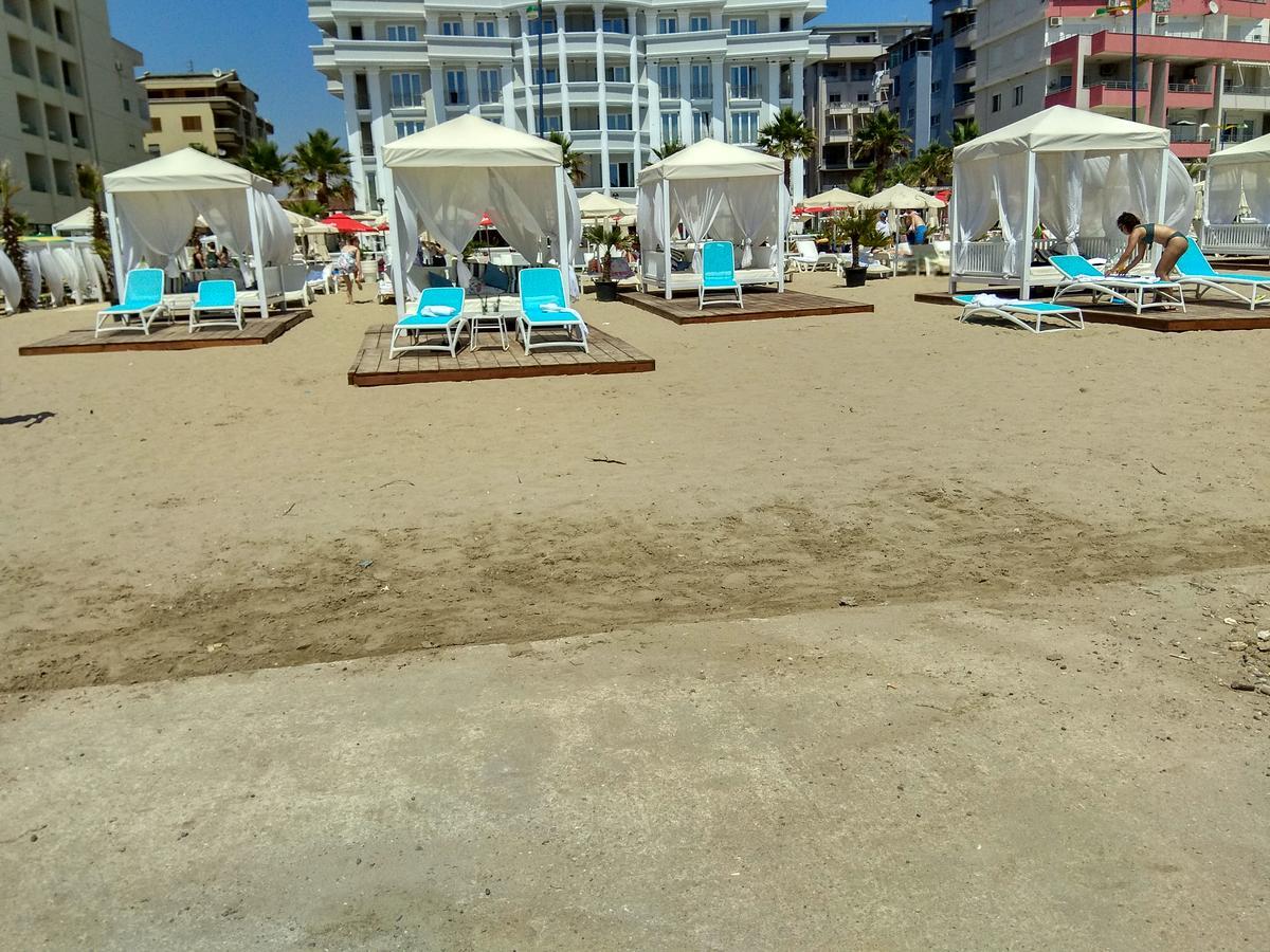 Maksimilian Apartament Durres Exterior photo